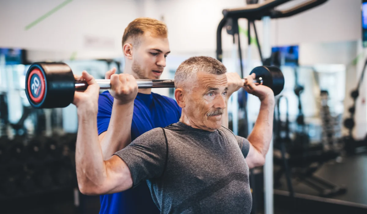 Old man doing exercise 